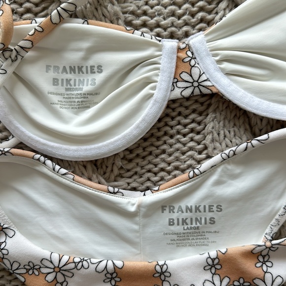Frankies Bikinis Set! - Picture 3 of 4